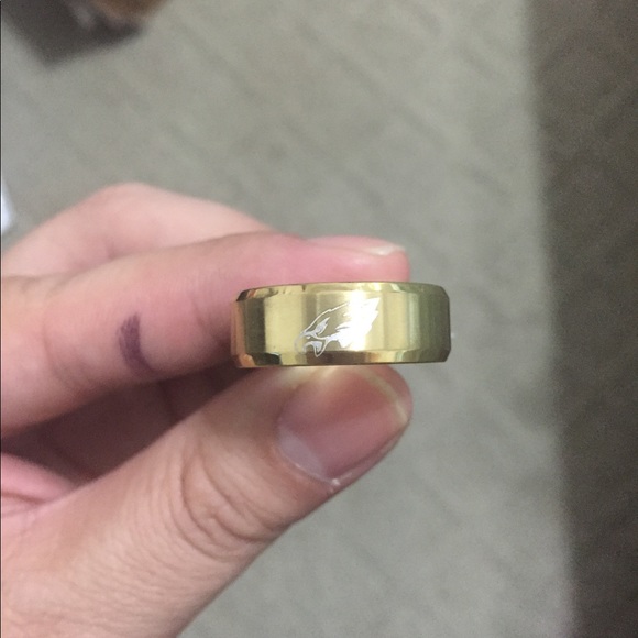 Gold Philadelphia Eagles Ring - Picture 3 of 4